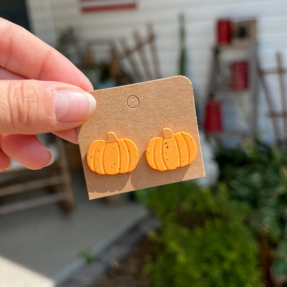 Pumpkin Polymer Studs Mustard